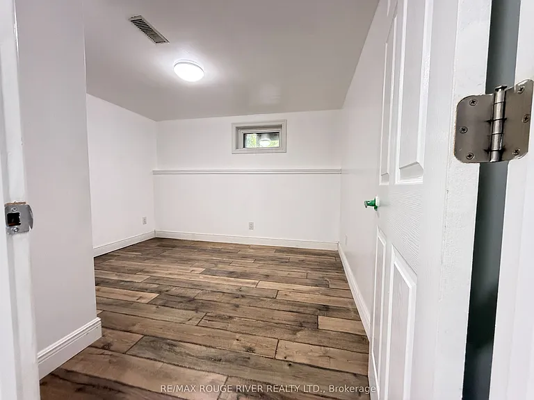 283 E 45th St #BASEMENT — Photo 15