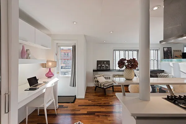 Rented by Nest Seekers International | media 2