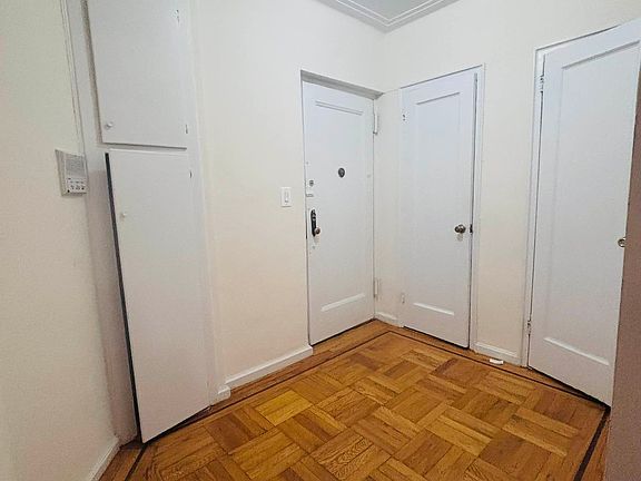 3rd image of 10 Hillside Ave APT 2B