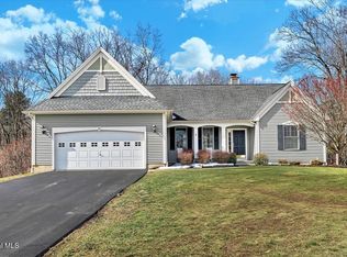 31 Summerfield Circle, Mechanicville, NY 12118