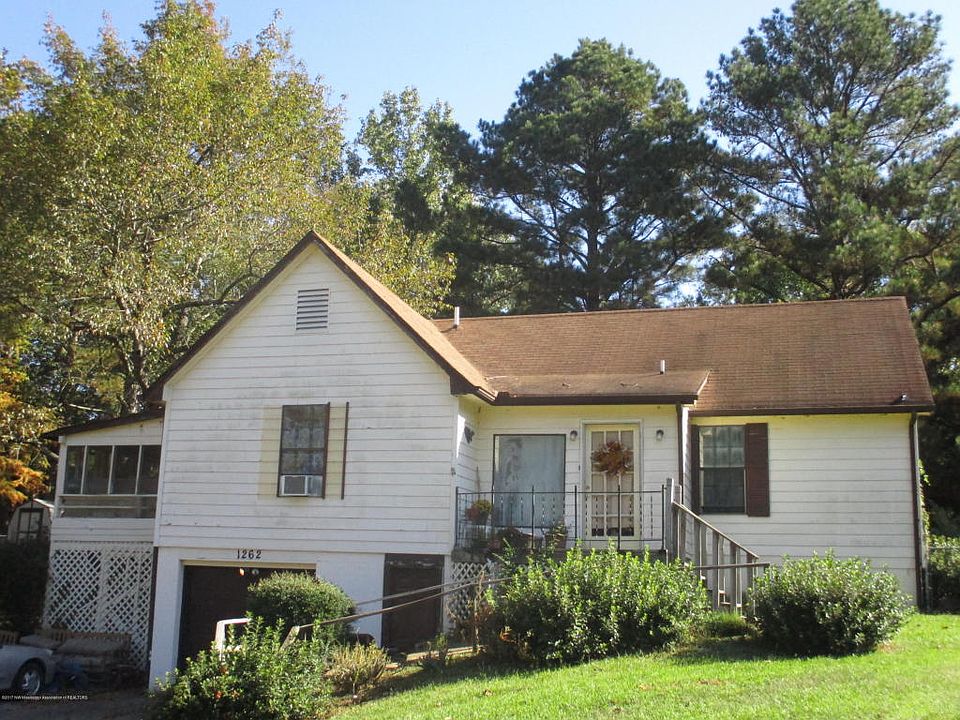 1st image of 1262 Thunderbird Dr N