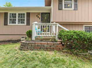 402 N Harrison St, Spring Hill, KS 66083