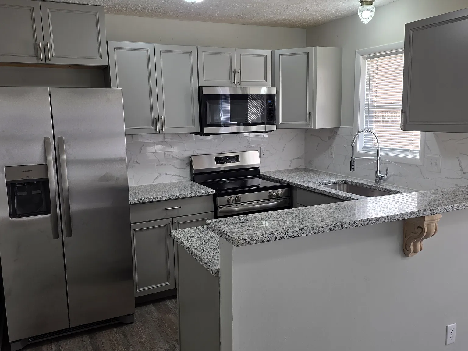 3 bed, 1068 sqft, $1,500 — Photo 1