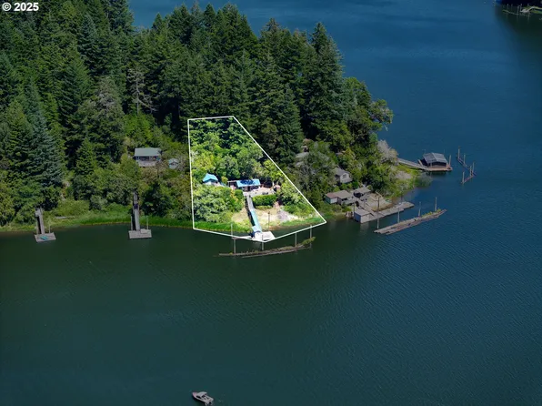 1417 N Tenmile Lk, Lakeside, OR 97449
