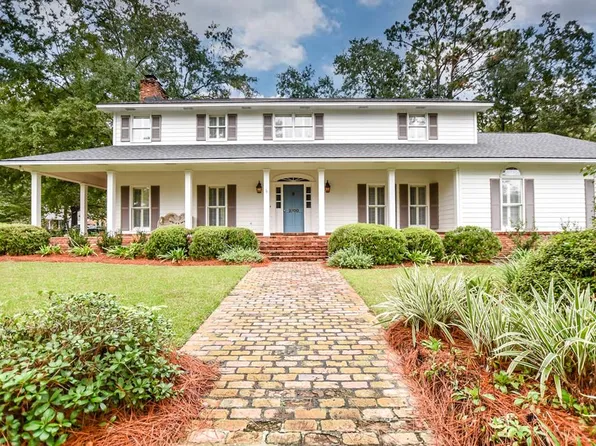 2700 Pebblewood Dr, Valdosta, GA 31602