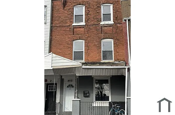 Building Photo - 334 N 62nd St #2F