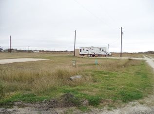 2 Sandhill Ln, Seadrift, TX 77983
