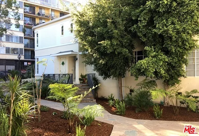 1844 El Cerrito Pl #3 — Photo 20