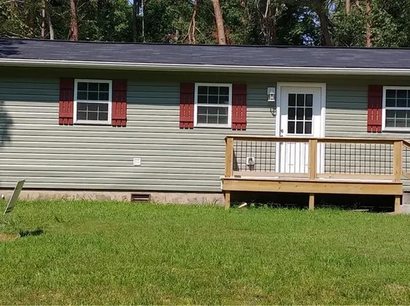 643 Dacur St, Eden, NC 27288