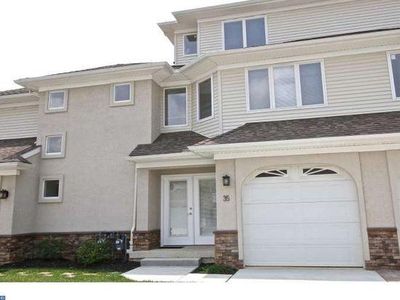 35 Regency Ct, Cherry Hill, NJ, 08002