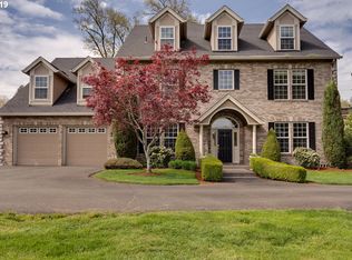 1215 9th St, West Linn, OR 97068