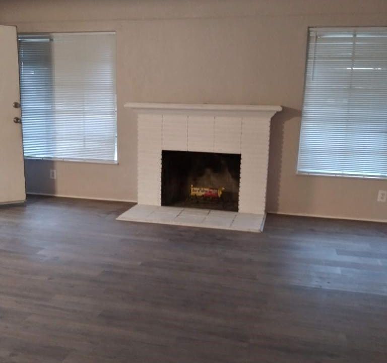 2nd image of 2906 N Cedar Ave