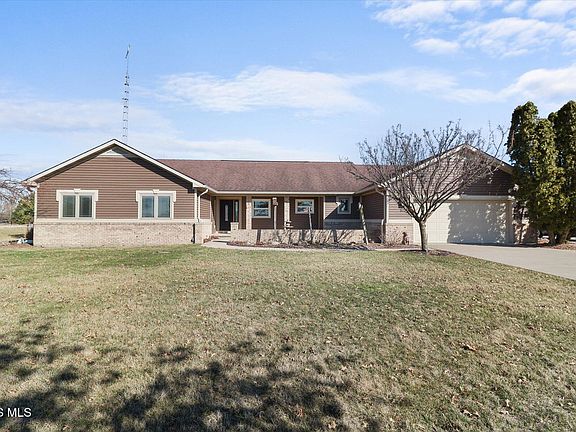 3rd image of 24340 Hull Prairie Rd