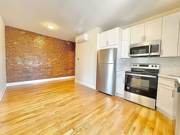 4th image of 733 Church Ave #2F
