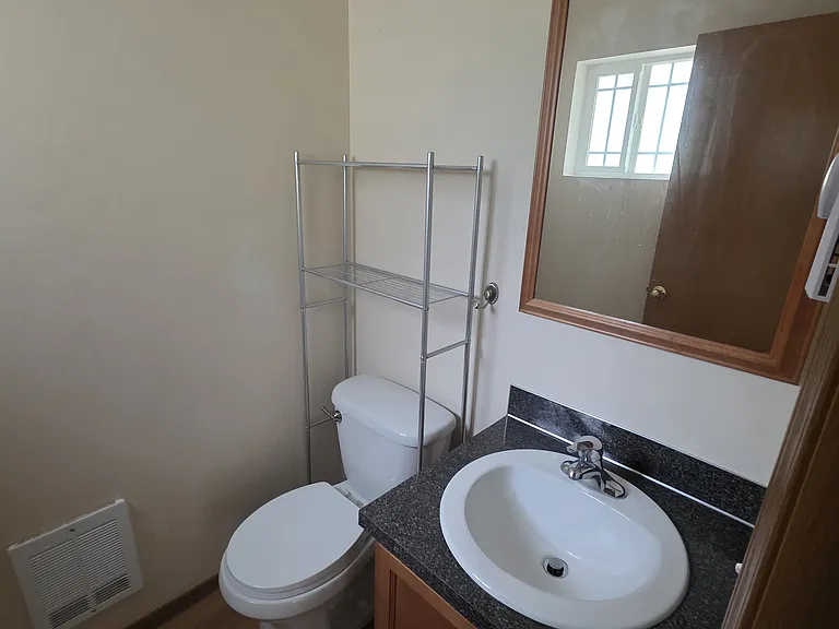 407 NE Max William Loop — Photo 5