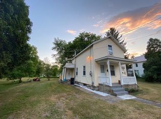9 Walnut St S, Waterloo, NY 13165