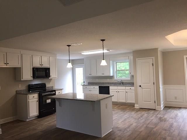 1st image of 478 Riley Cir NW