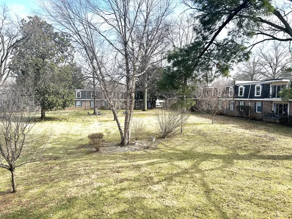 521 Zorn Ave, Louisville, KY 40206
