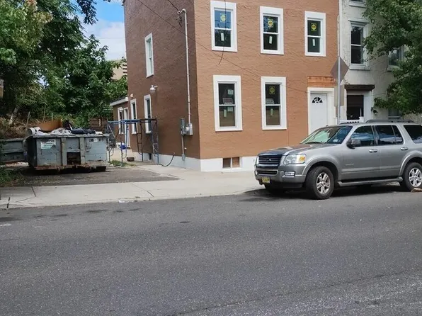 410 Ferry St, Trenton, NJ 08611