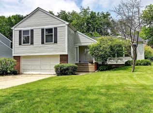 164 Longridge Dr, Bloomingdale, IL 60108