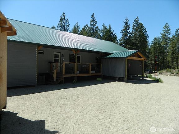 4th image of 16 Summit Lake Road