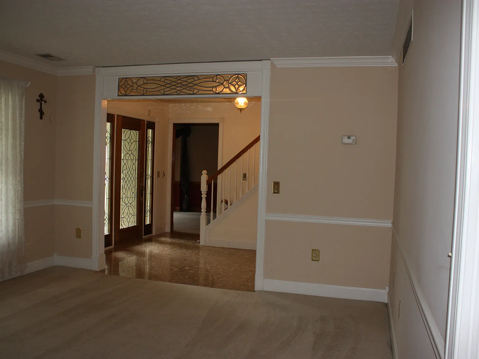 3 bed, 3528 sqft, $1,975 — Photo 3