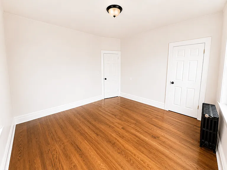 320-322 Kerrigan Blvd #2R — Photo 5