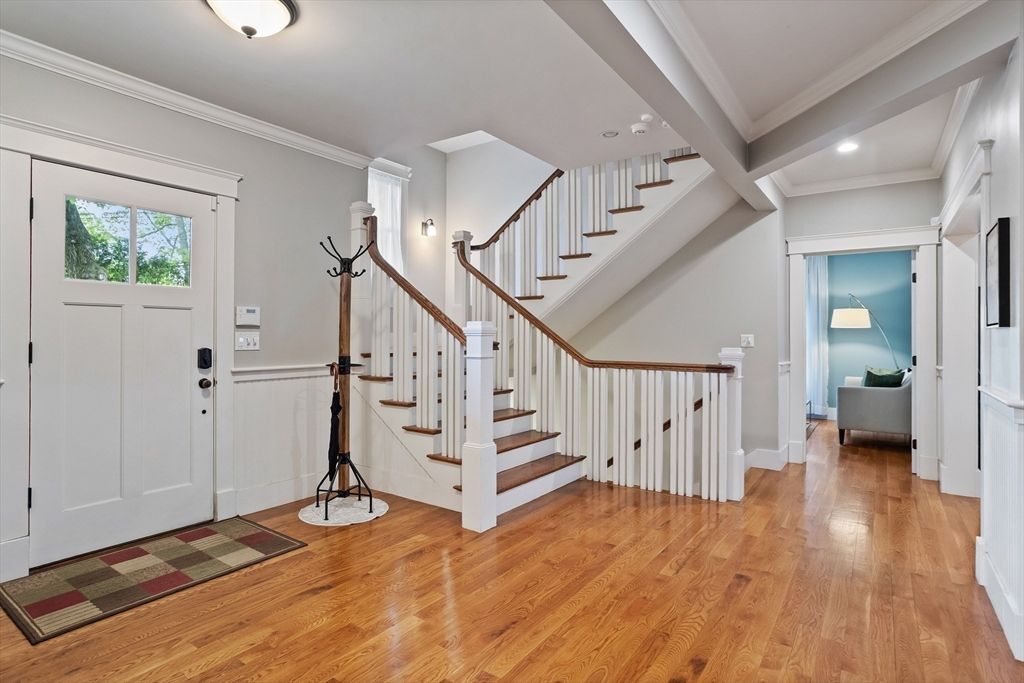 5 Walnut St, Lexington, MA - View 3