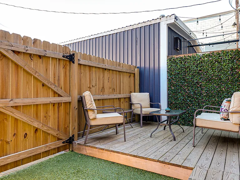 1320 W Main St #1 — Photo 9
