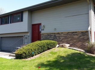 4162 Sylvia Ln S, Shoreview, MN 55126