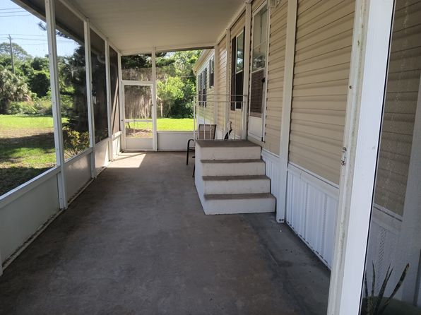1633 E Stardust Dr, Malabar, FL 32950