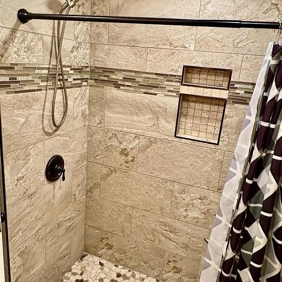 2612 Eastview Dr — Photo 36