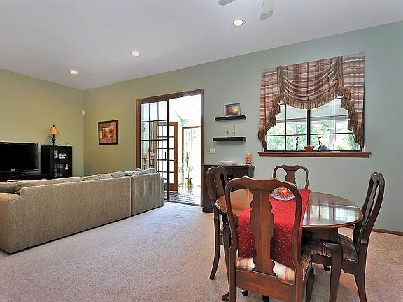 Subtly Sophisticated Decor