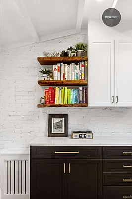 Sold by Triplemint | media 8