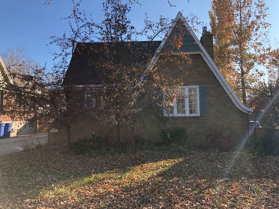 1st image of 1654 E Harrison Ave