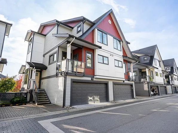 19451 Sutton Ave #14, Pitt Meadows, BC V3Y 0G6