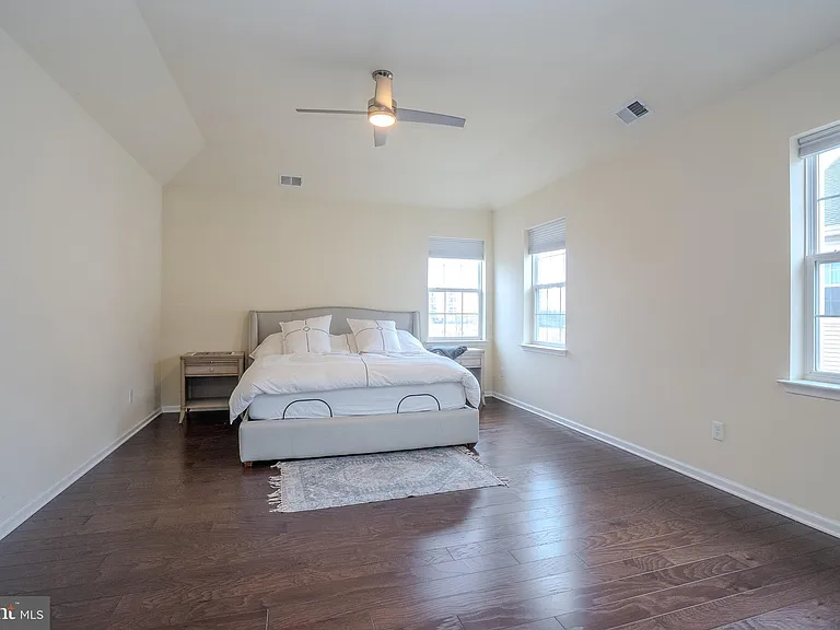 1802 Yearling Ct — Photo 39