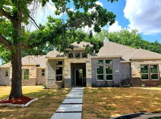 1009 Crestwood Ct, Desoto, TX 75115