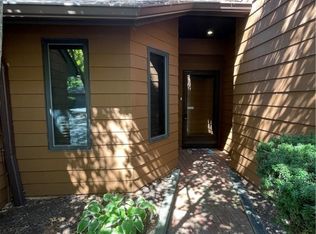 30051 Center Ridge Rd APT B, Westlake, OH 44145