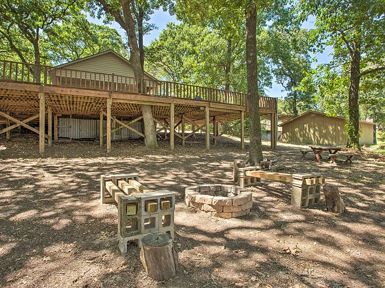 3684 Comanche Dr — Photo 41
