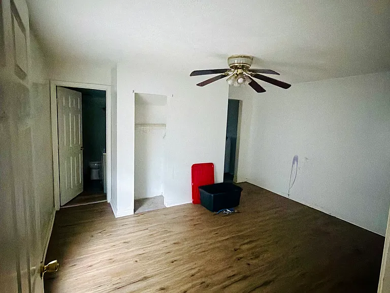 1811 Owen St #2 — Photo 9