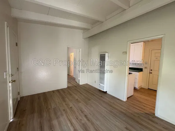 871 Hawthorne St #D, Monterey, CA 93940