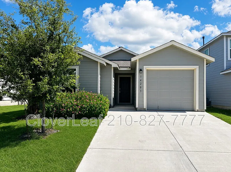 3 bed, 2.0 bath, 945 sqft, $1,597 — Photo 2