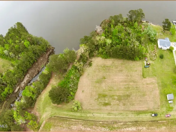 605 Godette School Road, Havelock, NC 28532