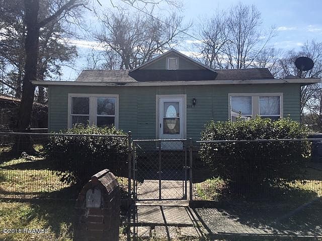 1st image of 944 E South St