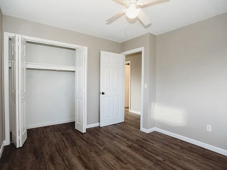 494 N Main St #B — Photo 12