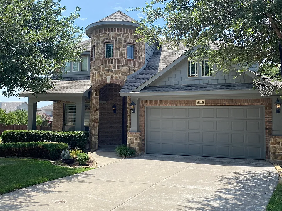 4108 Volk Ct