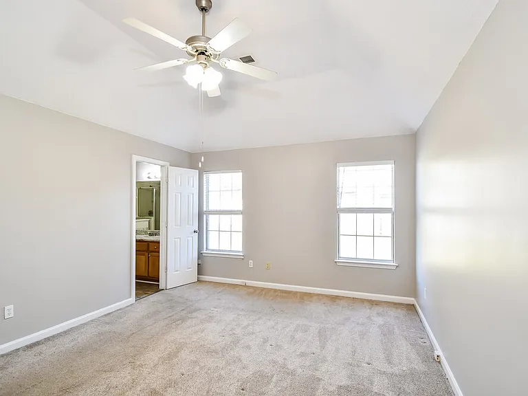 7862 Fallstone Rd — Photo 9