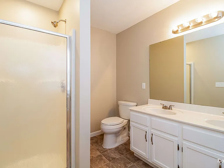 607 Fox Chase Way — Photo 9