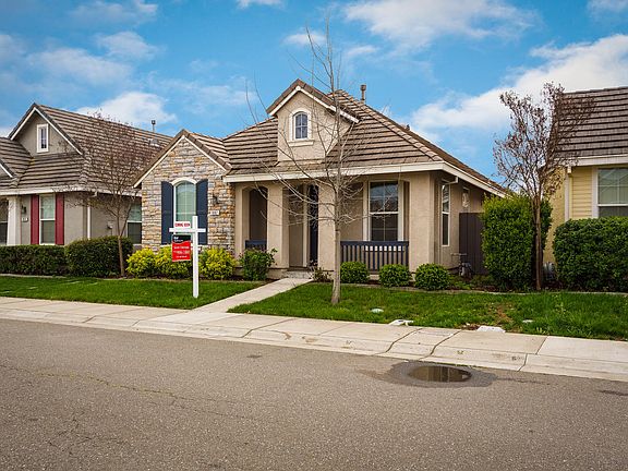 2nd image of 1882 Zurlo Way